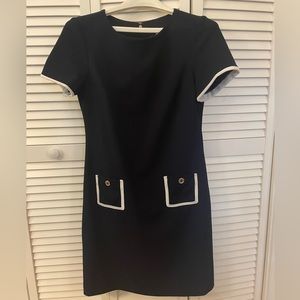 Cute Tommy Hilfiger navy blue zip up dress in size 4.